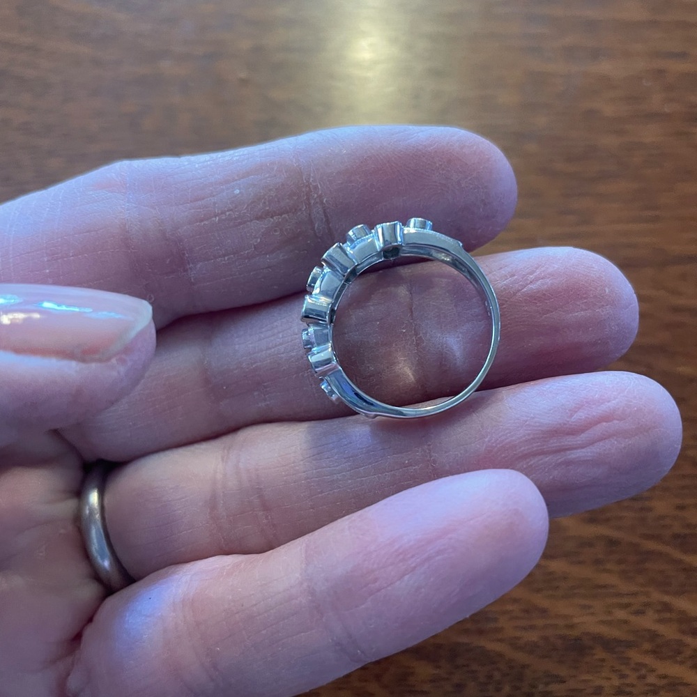 14K White Gold & Diamond Modernist Three Row Ring - Size 7 - Picture 9 of 12